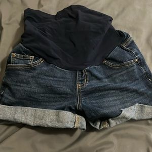 Maternity shorts